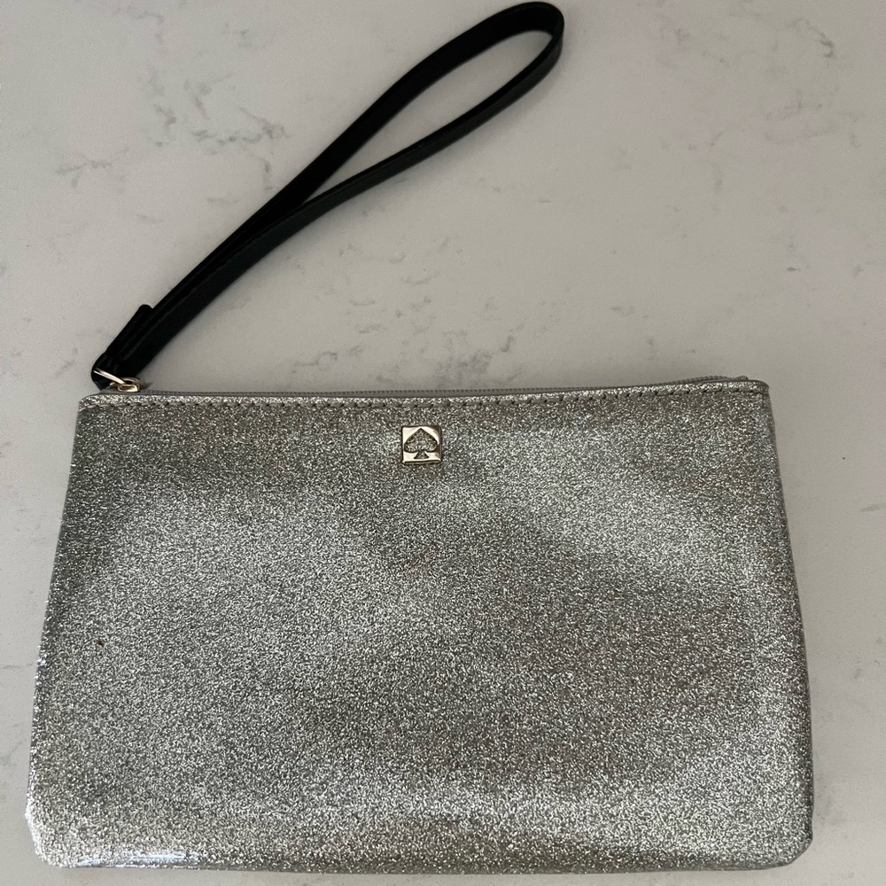 Kate Spade ♠️ Wristlet